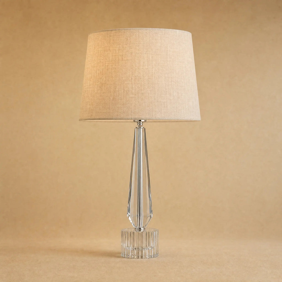 Lampe de chevet cristal Perlanya, fuseau facetté et abat-jour lin naturel | Delvanie