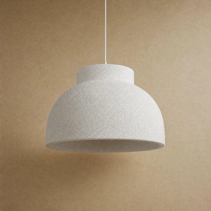 Lustre chambre wabi-sabi Nivoya blanc, dôme crépi sculpté à la main | Delvanie