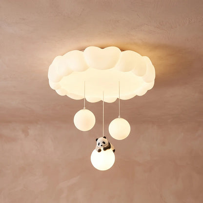 Plafonnier Célyna Nuages et Panda A, installé au plafond, allumé