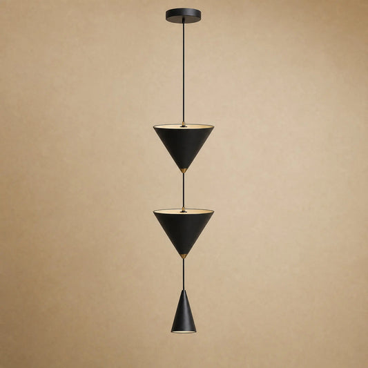 Suspension chambre Konaya noire, cascade de trois cônes sur câble unique | Delvanie