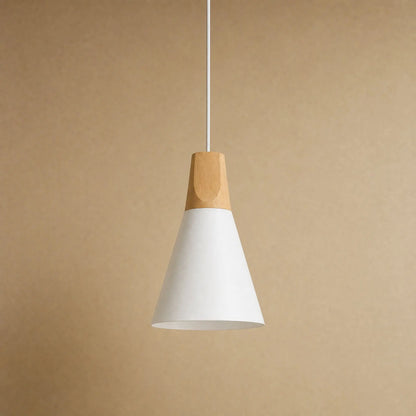 Suspension scandinave Askelya silhouette fuseau blanc, bois massif et fer laqué | Delvanie