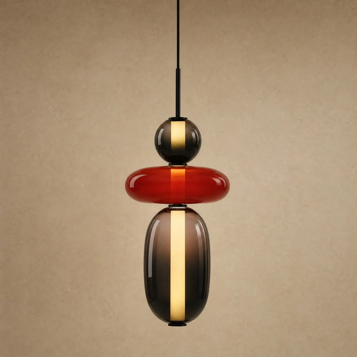 Suspension verre coloré Zuccara, trois perles noir, rouge et fumé, packshot