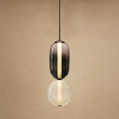 Suspension verre coloré Zuccara, deux perles fumé et crème, hauteur 37 cm