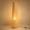 Lampadaire bambou Yanoki allumé, fuseau tressé main finition bambou naturel, 93 cm | Delvanie