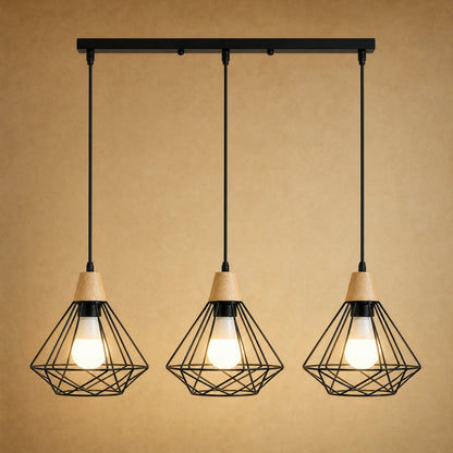 Suspension industrielle 3 têtes alignées, cage diamant en fer noir et bois clair | Delvanie