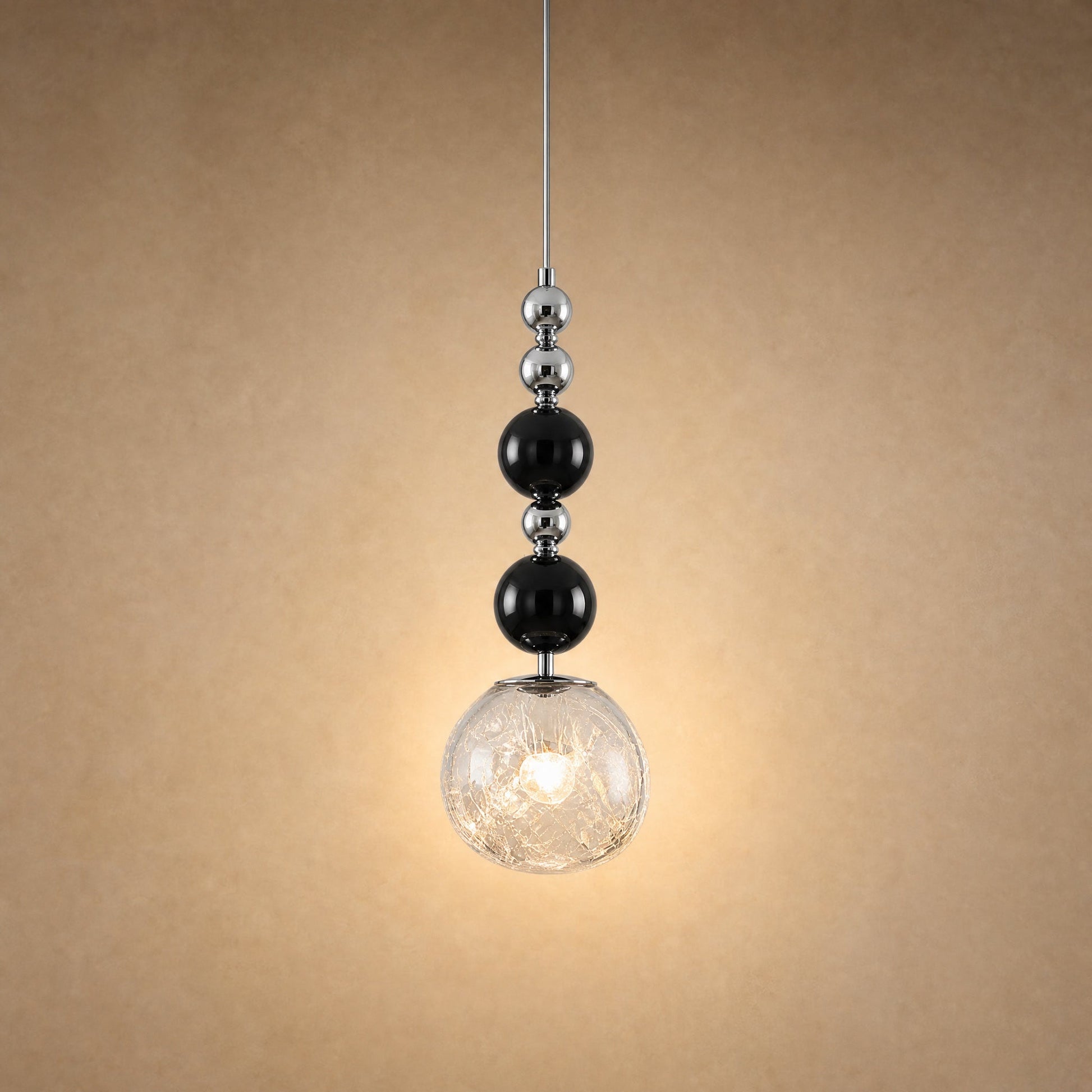 Suspension art déco à perles noires et globe craquelé transparent de 15 cm | Delvanie